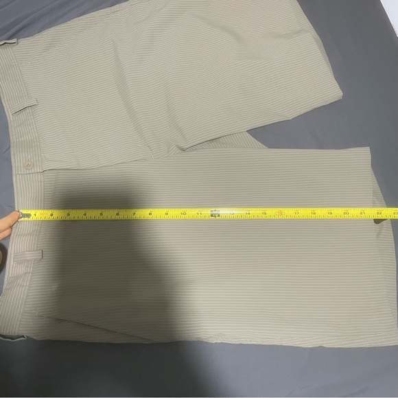 Nike Golf Shorts Dri Fit Performance Beige Brown Athletic Mens Size 38 Striped - Picture 7 of 8
